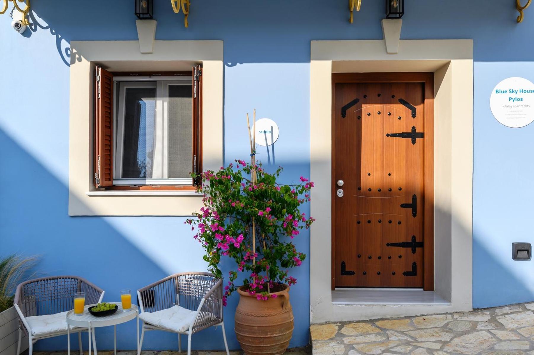 Blue Sky House Aparthotel Pylos Bagian luar foto