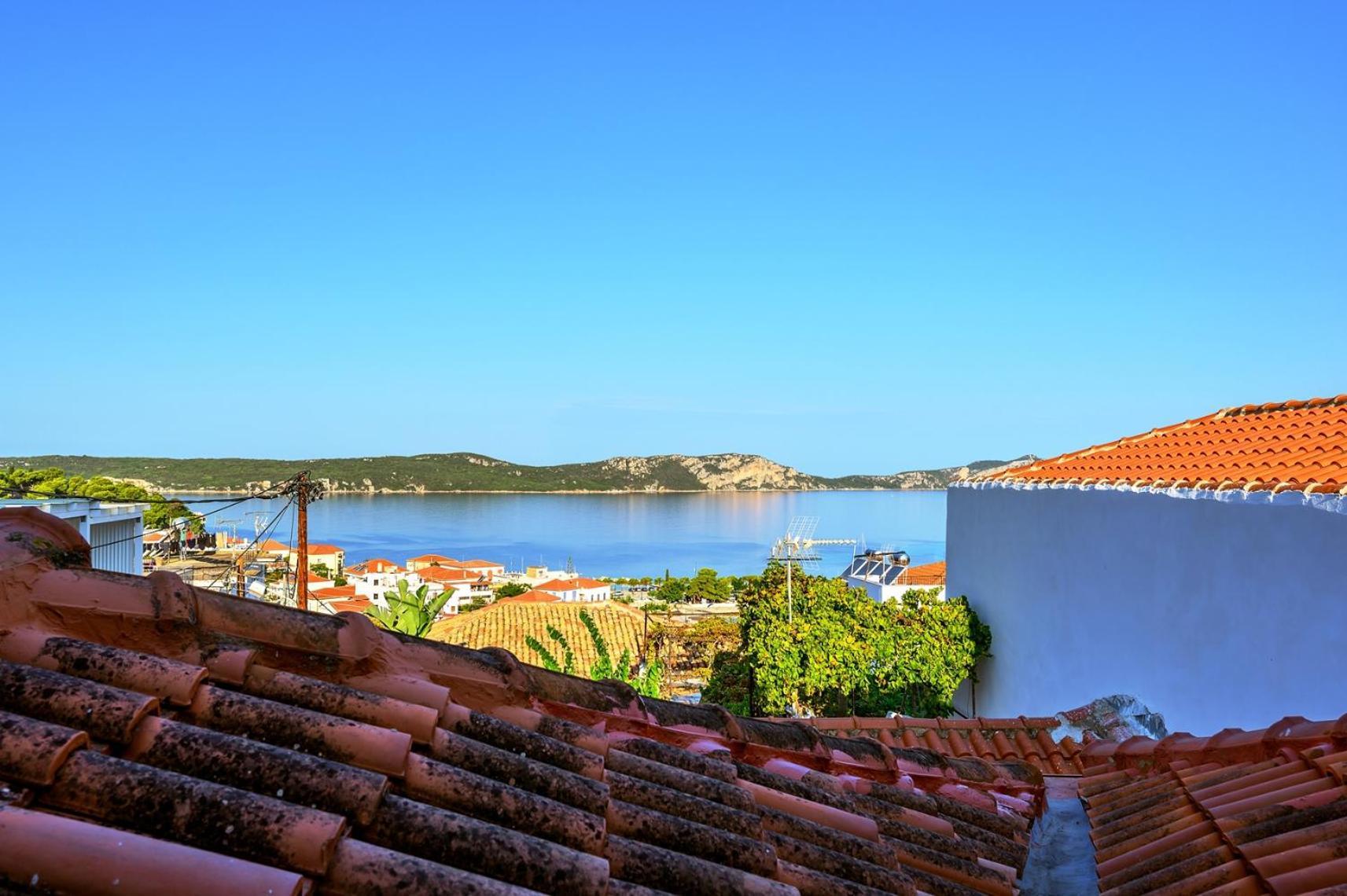 Blue Sky House Aparthotel Pylos Bagian luar foto